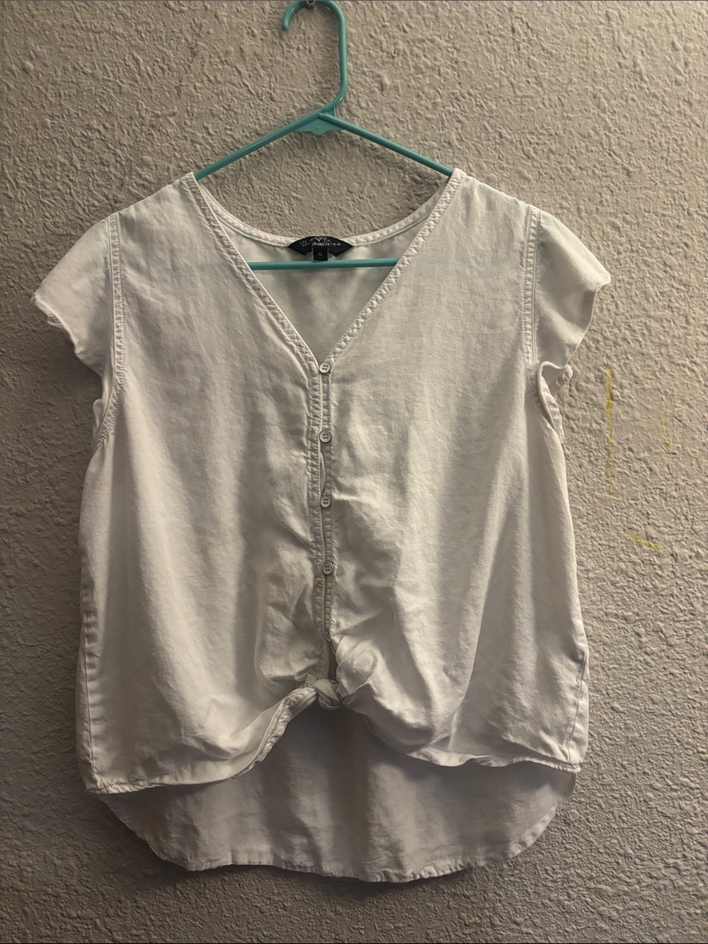 🤍Velvet Heart🤍White Button-Front V-Neck Short Sleeve Top